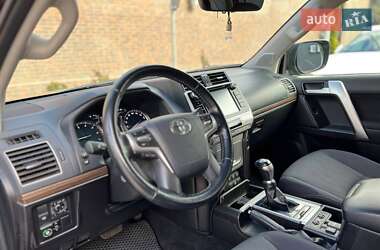 Внедорожник / Кроссовер Toyota Land Cruiser Prado 2020 в 