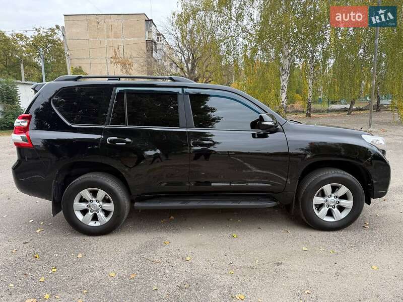 Позашляховик / Кросовер Toyota Land Cruiser Prado 2016 в Харкові фото 7 Позашляховик / Кросовер Toyota Land Cruiser Prado 2016 в Харкові