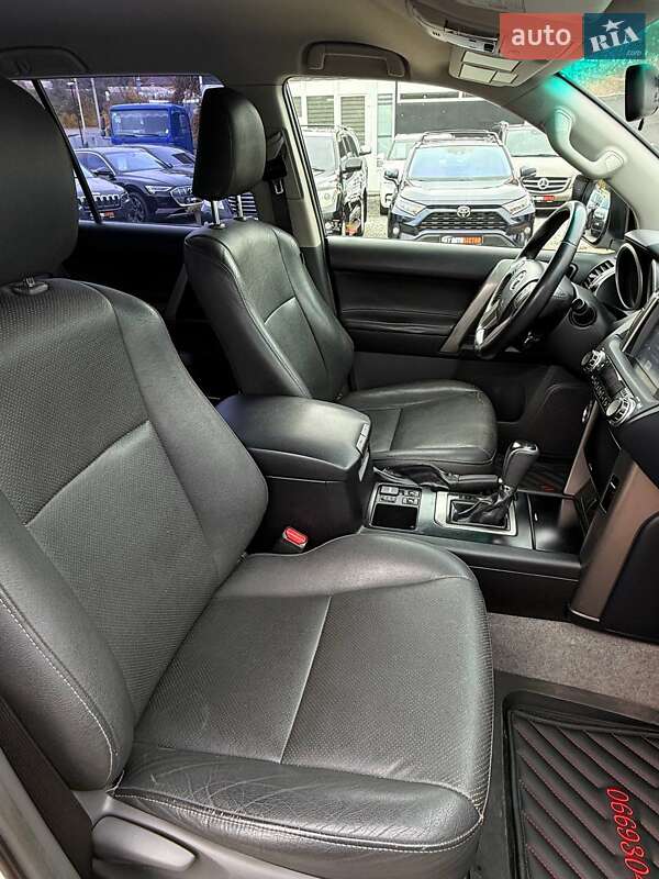 Внедорожник / Кроссовер Toyota Land Cruiser Prado 2012 в Харькове фото 16 Внедорожник / Кроссовер Toyota Land Cruiser Prado 2012 в Харькове