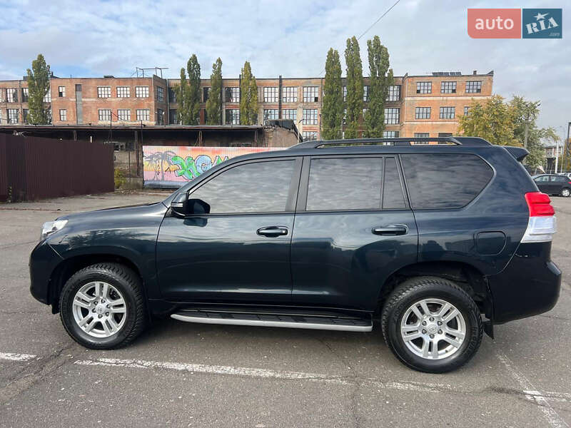 Позашляховик / Кросовер Toyota Land Cruiser Prado 2010 в Києві фото 38 Позашляховик / Кросовер Toyota Land Cruiser Prado 2010 в Києві