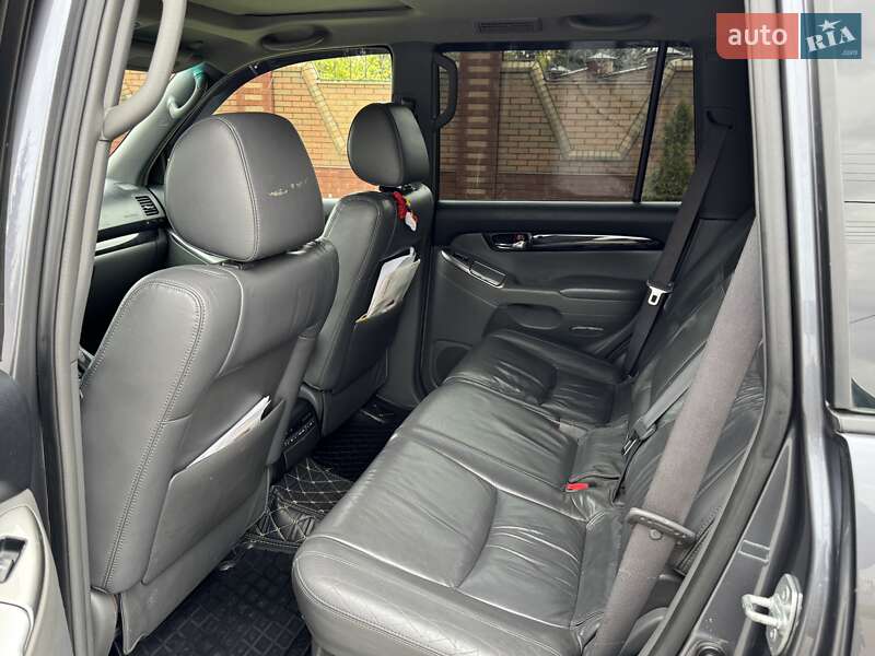 Позашляховик / Кросовер Toyota Land Cruiser Prado 2003 в Харкові