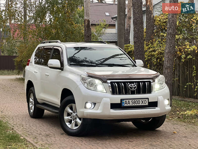 Внедорожник / Кроссовер Toyota Land Cruiser Prado 2010 в Киеве