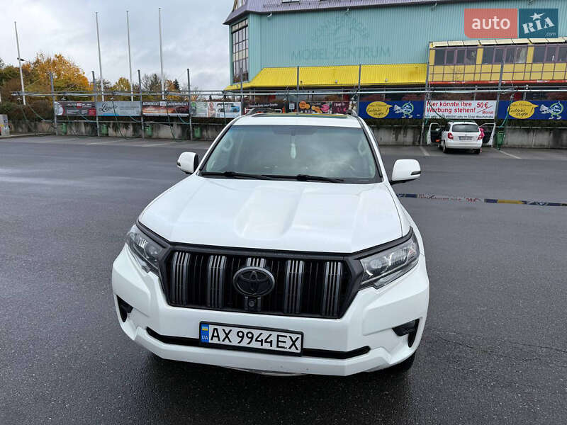 Позашляховик / Кросовер Toyota Land Cruiser Prado 2010 в Харкові