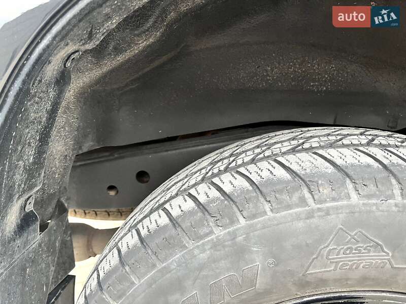 Позашляховик / Кросовер Toyota Land Cruiser Prado 2005 в Дніпрі