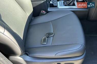 Внедорожник / Кроссовер Toyota Land Cruiser Prado 2019 в 