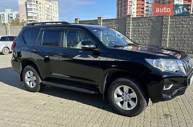 Внедорожник / Кроссовер Toyota Land Cruiser Prado 2019 в 