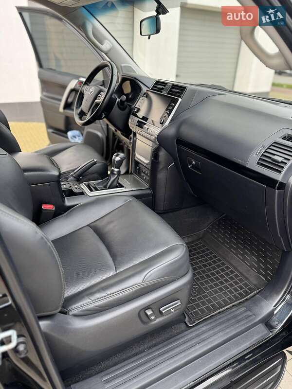 Внедорожник / Кроссовер Toyota Land Cruiser Prado 2021 в Киеве фото 20 Внедорожник / Кроссовер Toyota Land Cruiser Prado 2021 в Киеве