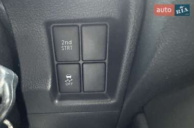 Внедорожник / Кроссовер Toyota Land Cruiser Prado 2012 в 