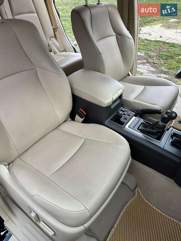 Внедорожник / Кроссовер Toyota Land Cruiser Prado 2018 в Харькове