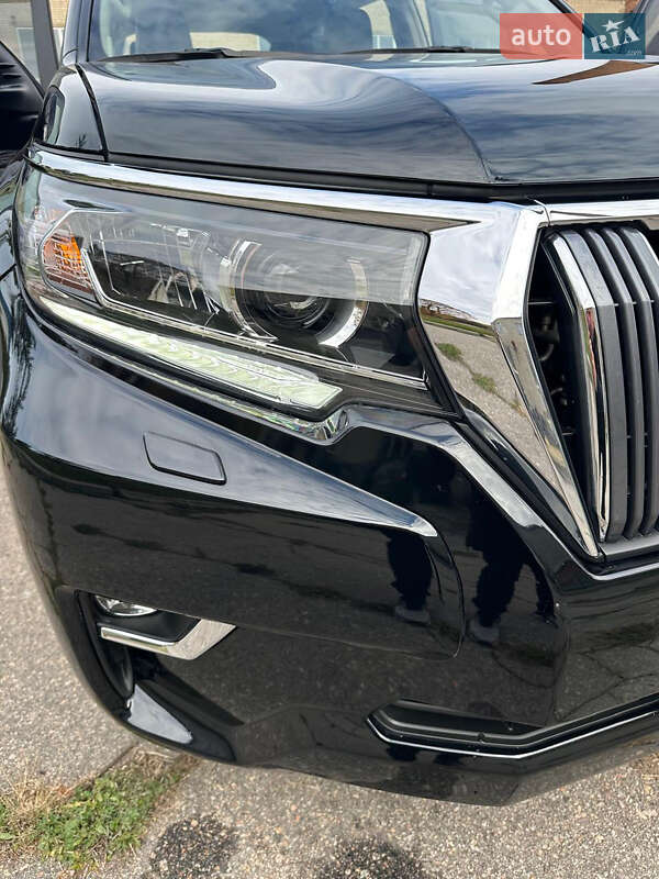 Внедорожник / Кроссовер Toyota Land Cruiser Prado 2018 в Харькове