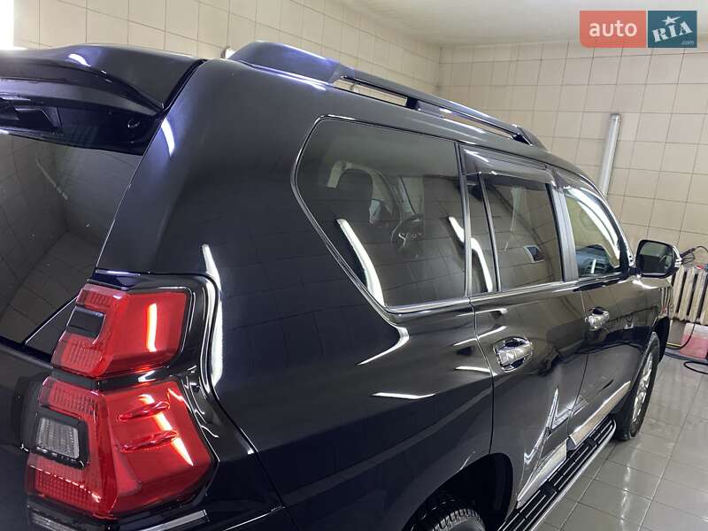 Позашляховик / Кросовер Toyota Land Cruiser Prado 2019 в Умані фото 13 Позашляховик / Кросовер Toyota Land Cruiser Prado 2019 в Умані