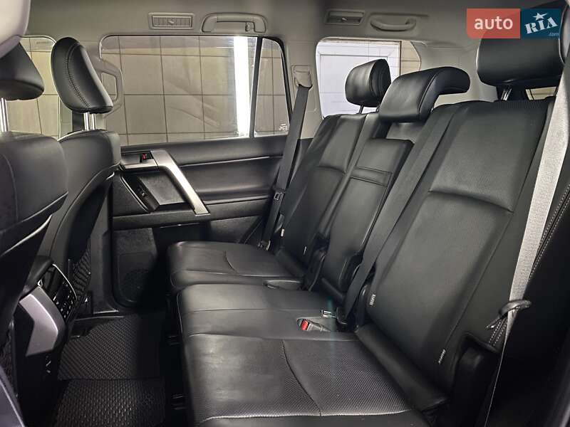 Позашляховик / Кросовер Toyota Land Cruiser Prado 2019 в Умані фото 20 Позашляховик / Кросовер Toyota Land Cruiser Prado 2019 в Умані