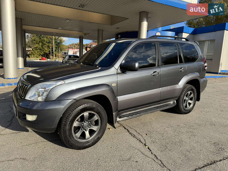 Внедорожник / Кроссовер Toyota Land Cruiser Prado 2005 в Запорожье