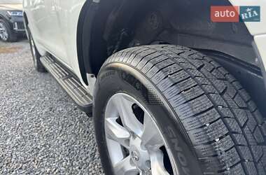Внедорожник / Кроссовер Toyota Land Cruiser Prado 2012 в 