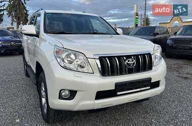 Внедорожник / Кроссовер Toyota Land Cruiser Prado 2012 в 