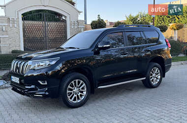 Внедорожник / Кроссовер Toyota Land Cruiser Prado 2020 в 