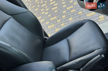 Внедорожник / Кроссовер Toyota Land Cruiser Prado 2020 в 