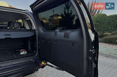Внедорожник / Кроссовер Toyota Land Cruiser Prado 2020 в 