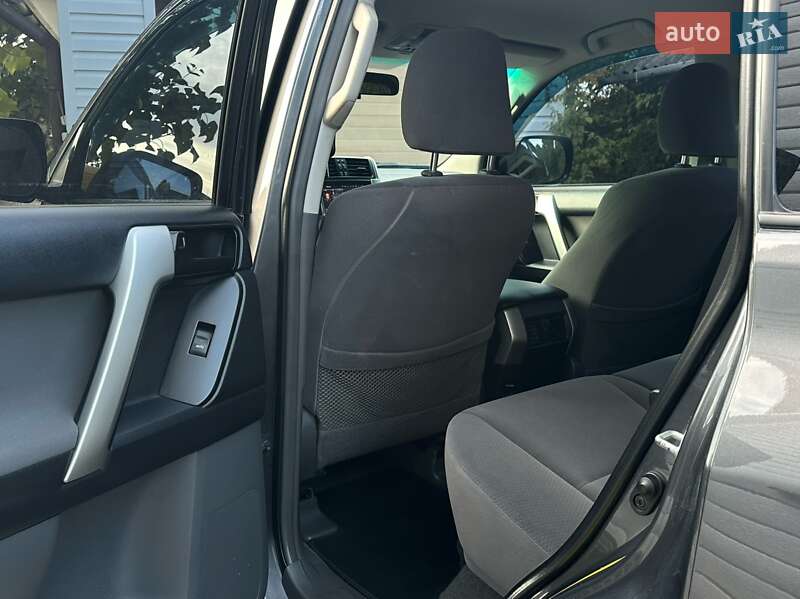 Внедорожник / Кроссовер Toyota Land Cruiser Prado 2013 в Кельменцах фото 22 Внедорожник / Кроссовер Toyota Land Cruiser Prado 2013 в Кельменцах