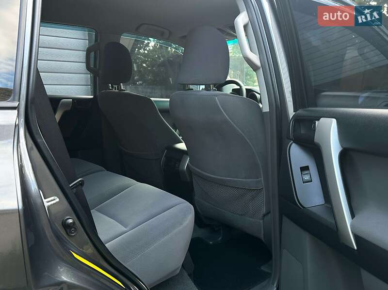 Внедорожник / Кроссовер Toyota Land Cruiser Prado 2013 в Кельменцах фото 36 Внедорожник / Кроссовер Toyota Land Cruiser Prado 2013 в Кельменцах