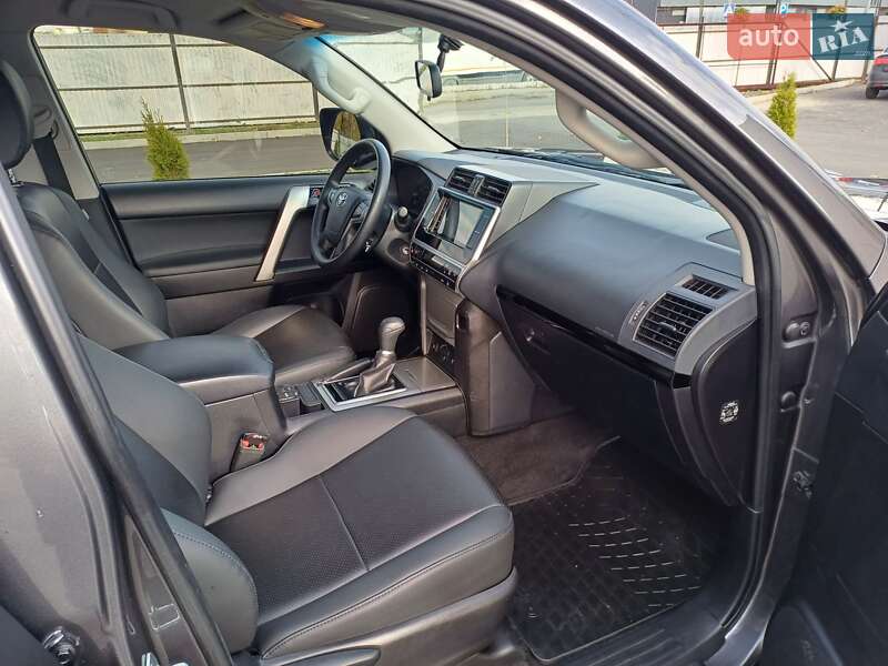 Внедорожник / Кроссовер Toyota Land Cruiser Prado 2019 в Ужгороде фото 19 Внедорожник / Кроссовер Toyota Land Cruiser Prado 2019 в Ужгороде