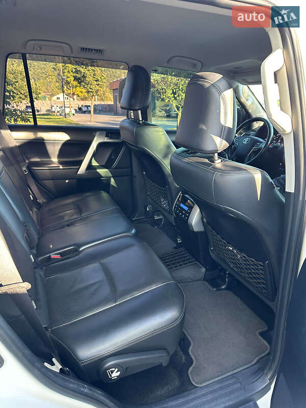 Внедорожник / Кроссовер Toyota Land Cruiser Prado 2019 в Виноградове