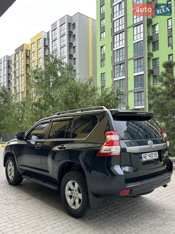 Позашляховик / Кросовер Toyota Land Cruiser Prado 2015 в Дніпрі фото 4 Позашляховик / Кросовер Toyota Land Cruiser Prado 2015 в Дніпрі
