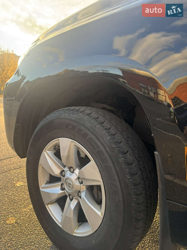 Позашляховик / Кросовер Toyota Land Cruiser Prado 2020 в Києві