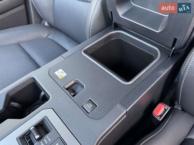 Внедорожник / Кроссовер Toyota Land Cruiser Prado 2025 в Ровно фото 29 Внедорожник / Кроссовер Toyota Land Cruiser Prado 2025 в Ровно