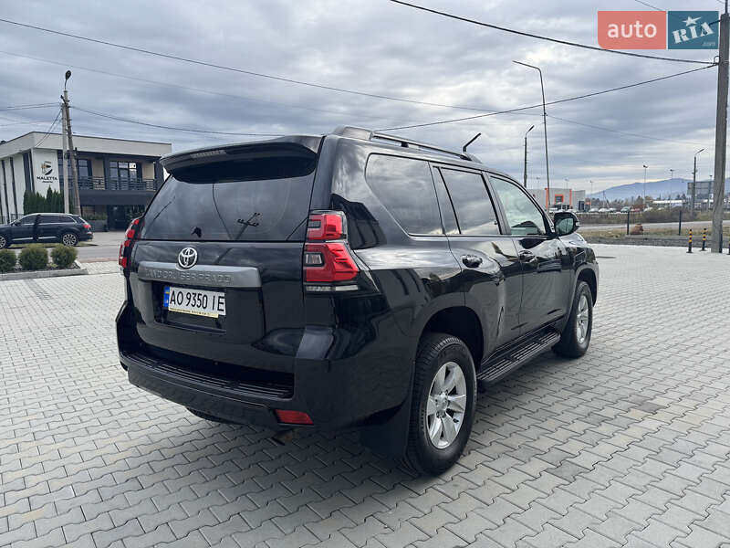 Внедорожник / Кроссовер Toyota Land Cruiser Prado 2019 в Хусте