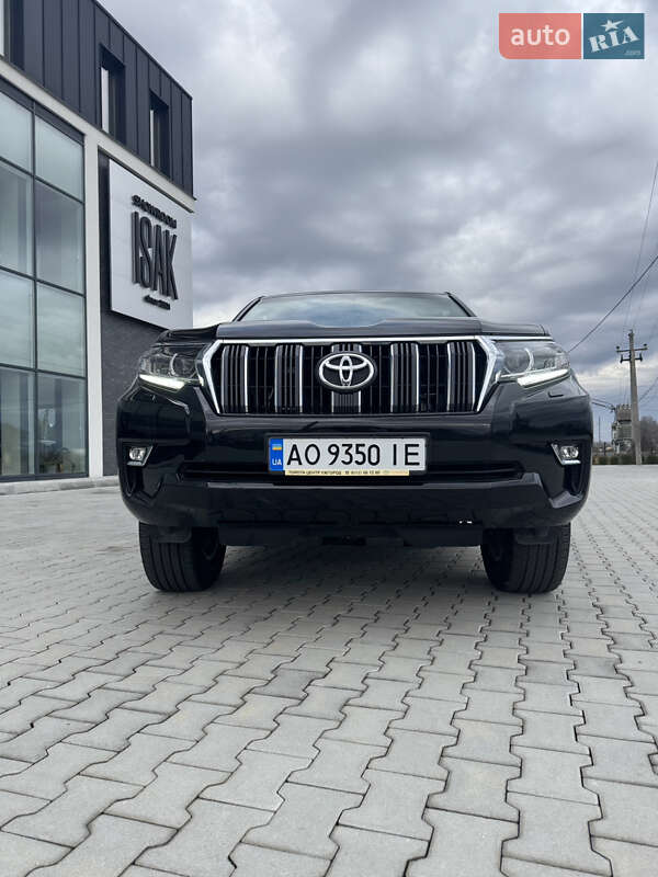 Внедорожник / Кроссовер Toyota Land Cruiser Prado 2019 в Хусте