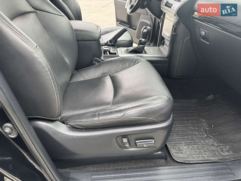 Внедорожник / Кроссовер Toyota Land Cruiser Prado 2019 в Хусте