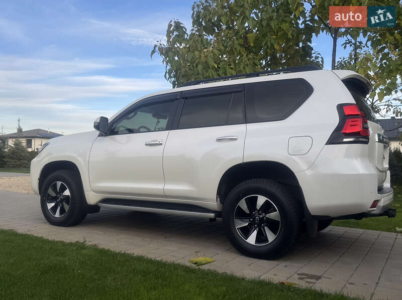 Внедорожник / Кроссовер Toyota Land Cruiser Prado 2022 в Черкассах фото 22 Внедорожник / Кроссовер Toyota Land Cruiser Prado 2022 в Черкассах