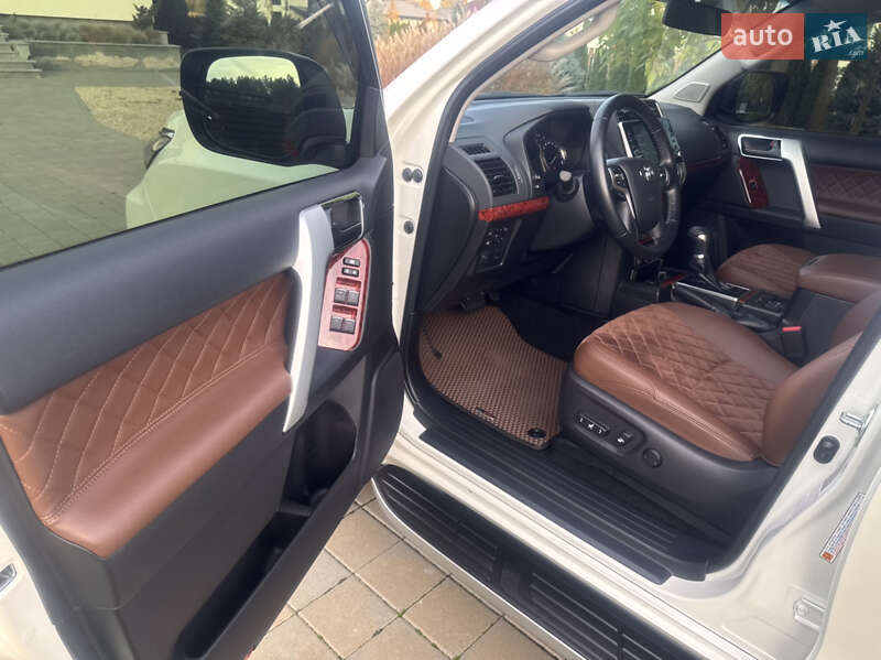 Внедорожник / Кроссовер Toyota Land Cruiser Prado 2022 в Черкассах фото 47 Внедорожник / Кроссовер Toyota Land Cruiser Prado 2022 в Черкассах
