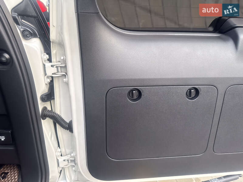 Внедорожник / Кроссовер Toyota Land Cruiser Prado 2022 в Черкассах фото 64 Внедорожник / Кроссовер Toyota Land Cruiser Prado 2022 в Черкассах