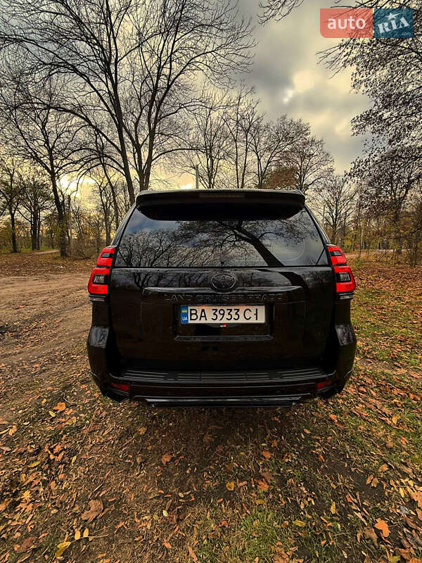Внедорожник / Кроссовер Toyota Land Cruiser Prado 2019 в Кропивницком фото 12 Внедорожник / Кроссовер Toyota Land Cruiser Prado 2019 в Кропивницком