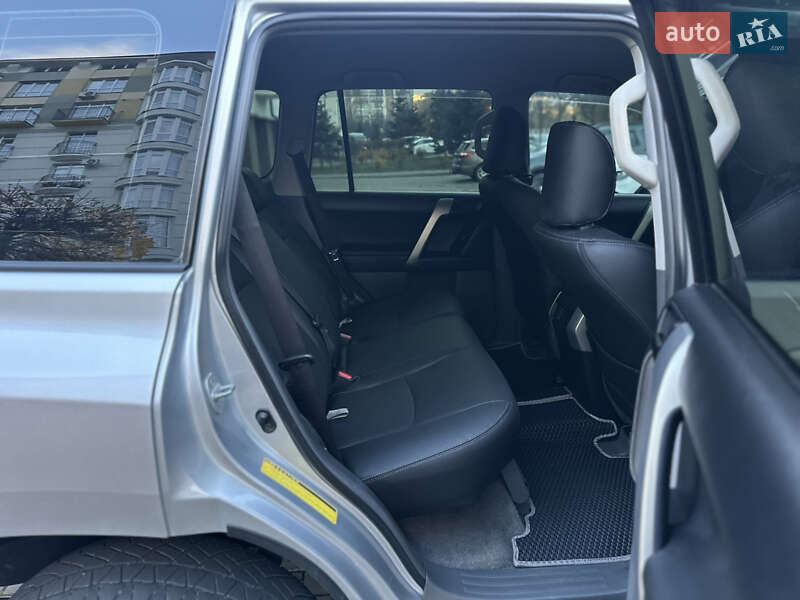 Позашляховик / Кросовер Toyota Land Cruiser Prado 2013 в Івано-Франківську фото 19 Позашляховик / Кросовер Toyota Land Cruiser Prado 2013 в Івано-Франківську