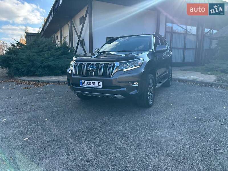 Внедорожник / Кроссовер Toyota Land Cruiser Prado 2023 в Днепре