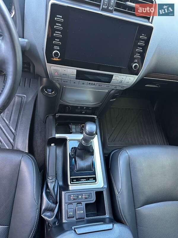 Внедорожник / Кроссовер Toyota Land Cruiser Prado 2023 в Днепре