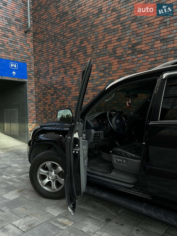 Внедорожник / Кроссовер Toyota Land Cruiser Prado 2007 в Днепре