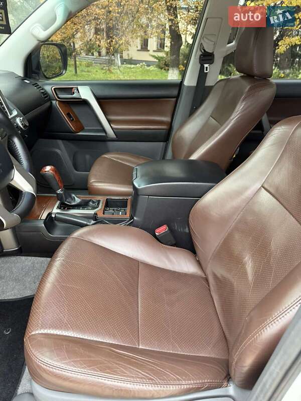 Позашляховик / Кросовер Toyota Land Cruiser Prado 2012 в Білій Церкві