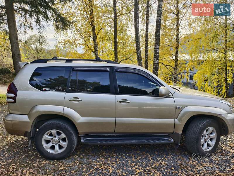 Внедорожник / Кроссовер Toyota Land Cruiser Prado 2005 в Межгорье