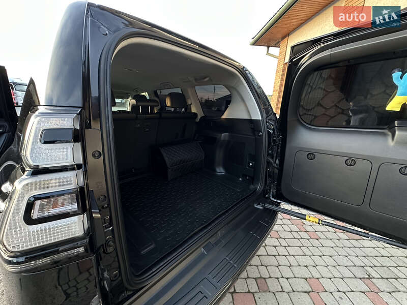 Позашляховик / Кросовер Toyota Land Cruiser Prado 2020 в Мукачевому