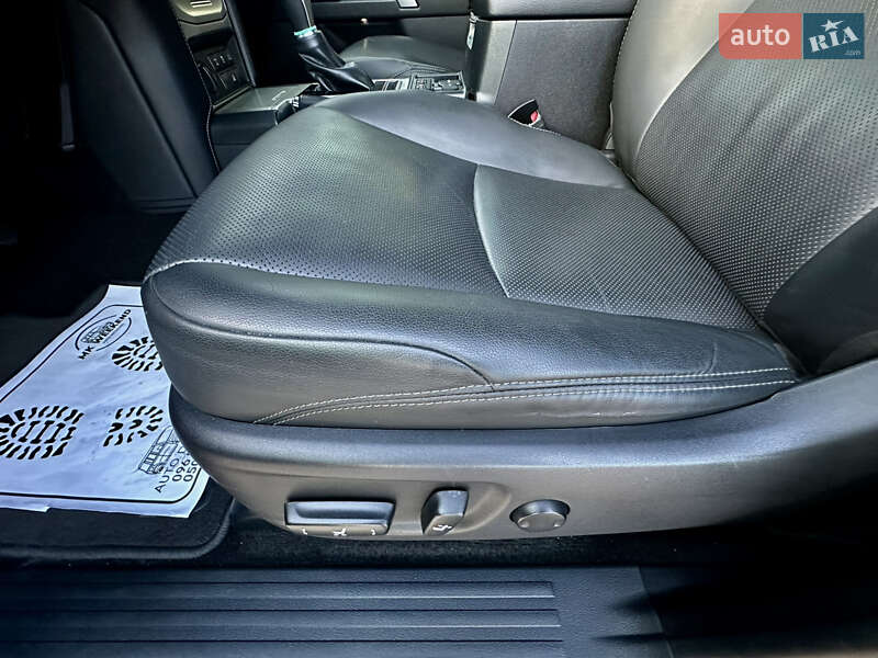 Позашляховик / Кросовер Toyota Land Cruiser Prado 2020 в Мукачевому