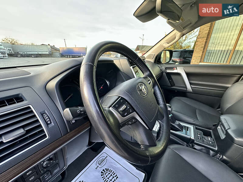 Позашляховик / Кросовер Toyota Land Cruiser Prado 2020 в Мукачевому