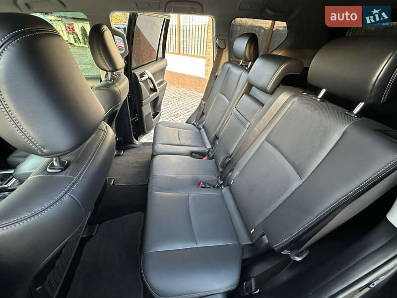 Позашляховик / Кросовер Toyota Land Cruiser Prado 2020 в Мукачевому