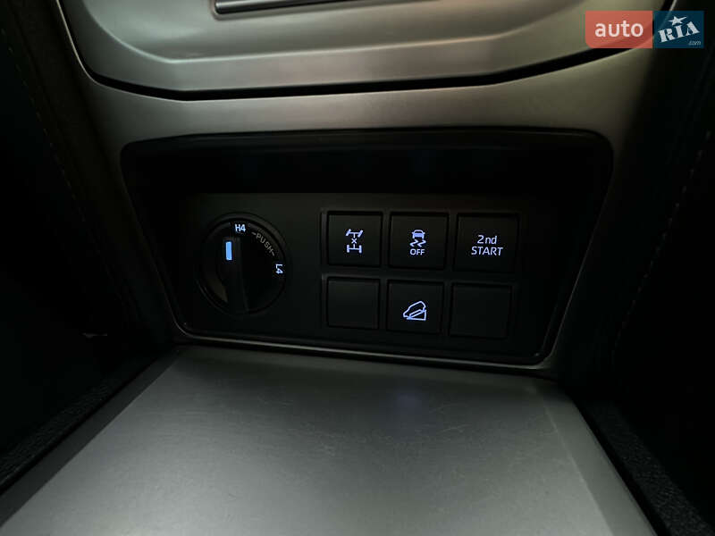 Позашляховик / Кросовер Toyota Land Cruiser Prado 2020 в Мукачевому