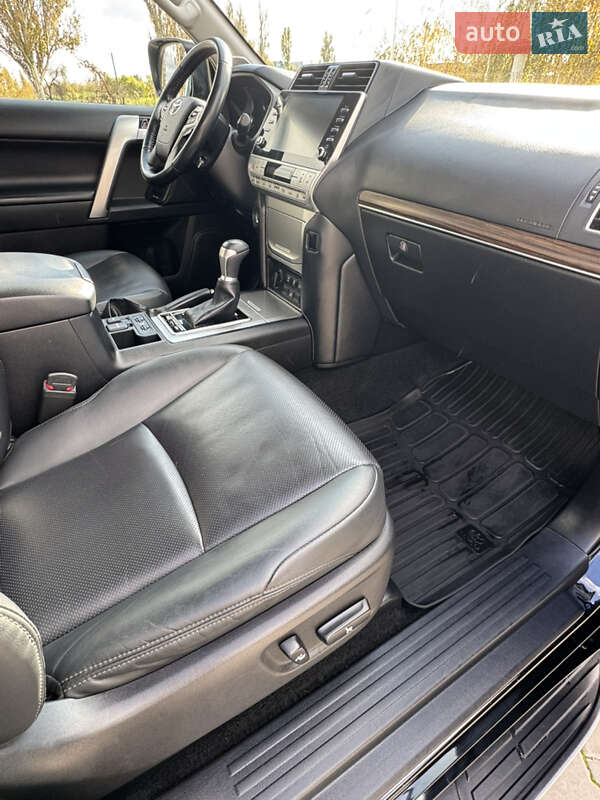 Позашляховик / Кросовер Toyota Land Cruiser Prado 2022 в Ізмаїлі