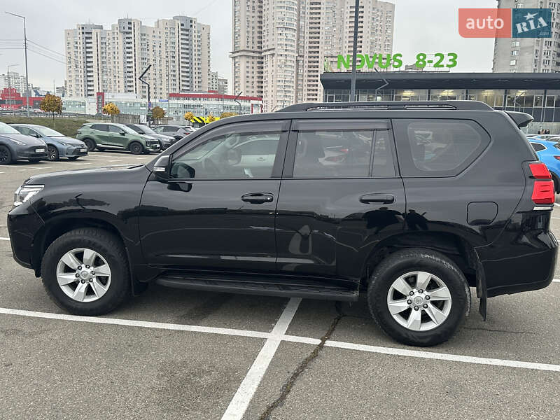 Внедорожник / Кроссовер Toyota Land Cruiser Prado 2017 в Киеве