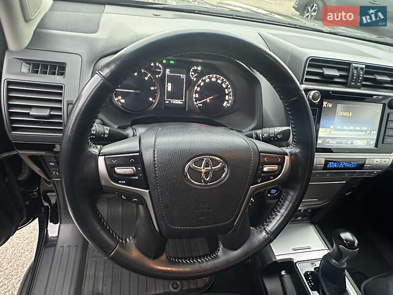 Внедорожник / Кроссовер Toyota Land Cruiser Prado 2017 в Киеве